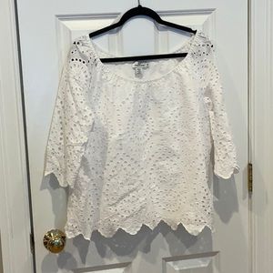 Off shoulder lace blouse
